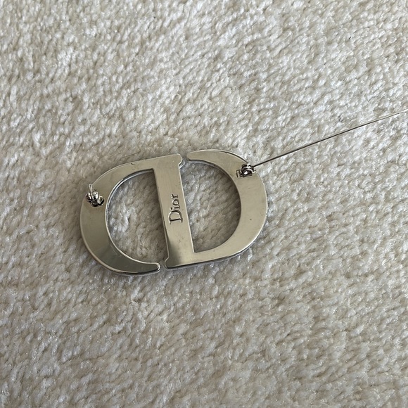 Christian Dior Houndstooth Logo Brooch - Picture 5 of 5